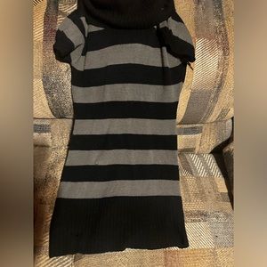 Black /grey short sleeve sweater dress